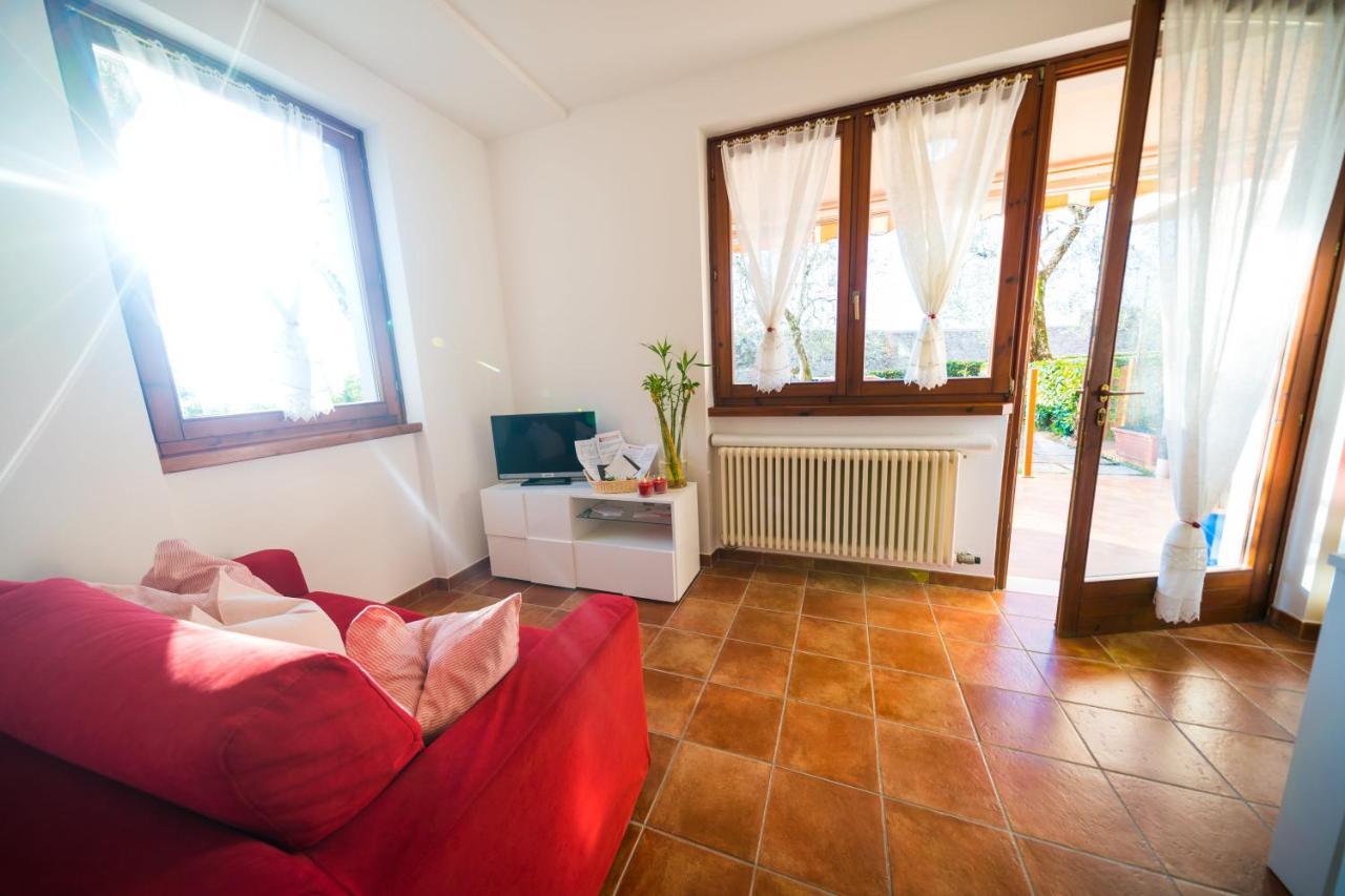 Ulivi Beth'S House Appartement Brenzone sul Garda Buitenkant foto